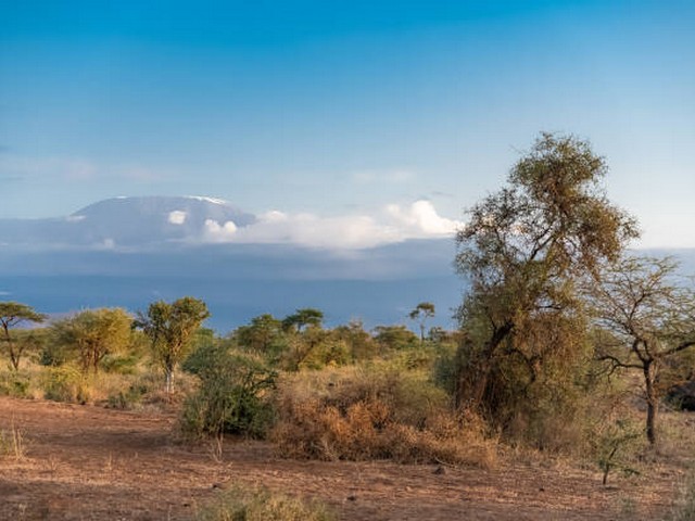 How can I be a responsible traveller on Kilimanjaro?